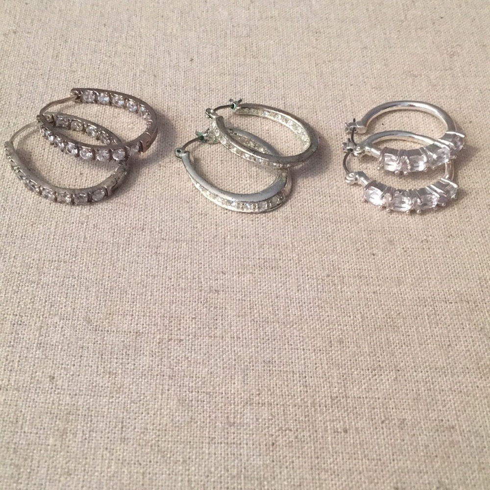 Earring bundle - Picture 1 of 4